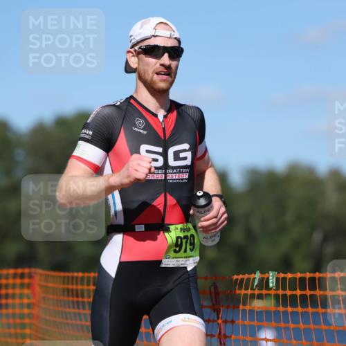 07.09.2025 - 19. Norderstedt Triathlon Michael Strokosch http://msf.ph/oto/8780616 07.09.2025 15:01:23 Laufen 979 meine-sportfotos.de