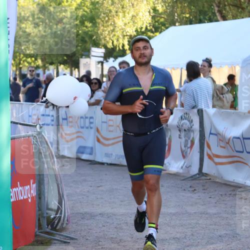 07.09.2025 - 19. Norderstedt Triathlon Zöllner http://msf.ph/oto/8780619 07.09.2025 17:36:08 Ziel 1476 meine-sportfotos.de