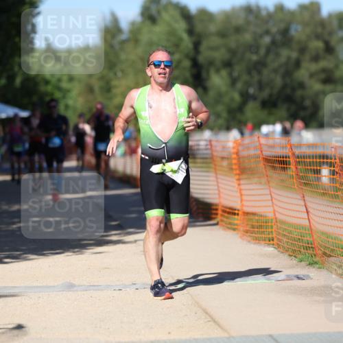 07.09.2025 - 19. Norderstedt Triathlon Michael Strokosch http://msf.ph/oto/8780624 07.09.2025 15:01:37 Laufen 369, 400, 978, 1005 meine-sportfotos.de