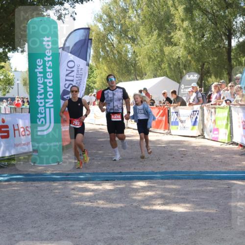 07.09.2025 - 19. Norderstedt Triathlon Zöllner http://msf.ph/oto/8780636 07.09.2025 12:51:11 Ziel 792, 1220, 1378 meine-sportfotos.de