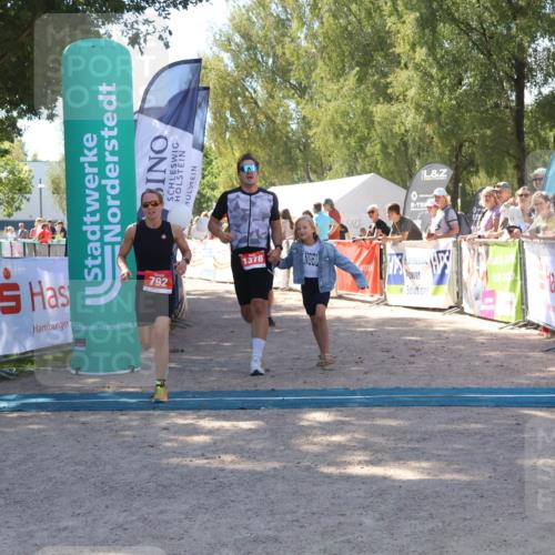07.09.2025 - 19. Norderstedt Triathlon Zöllner http://msf.ph/oto/8780641 07.09.2025 12:51:12 Ziel 792, 1220, 1378 meine-sportfotos.de