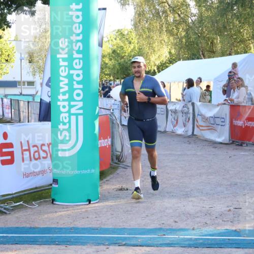 07.09.2025 - 19. Norderstedt Triathlon Zöllner http://msf.ph/oto/8780648 07.09.2025 17:36:09 Ziel 1476 meine-sportfotos.de