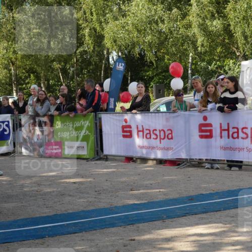 07.09.2025 - 19. Norderstedt Triathlon Zöllner http://msf.ph/oto/8780660 07.09.2025 10:54:45 Ziel 657, 1131 meine-sportfotos.de