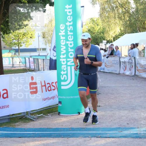 07.09.2025 - 19. Norderstedt Triathlon Zöllner http://msf.ph/oto/8780664 07.09.2025 17:36:10 Ziel 1476 meine-sportfotos.de