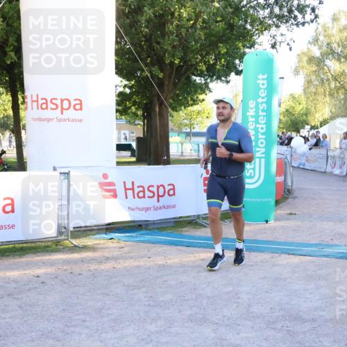 07.09.2025 - 19. Norderstedt Triathlon Zöllner http://msf.ph/oto/8780677 07.09.2025 17:36:11 Ziel 1476 meine-sportfotos.de