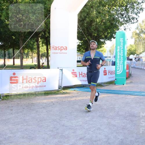07.09.2025 - 19. Norderstedt Triathlon Zöllner http://msf.ph/oto/8780691 07.09.2025 17:36:11 Ziel 1476 meine-sportfotos.de