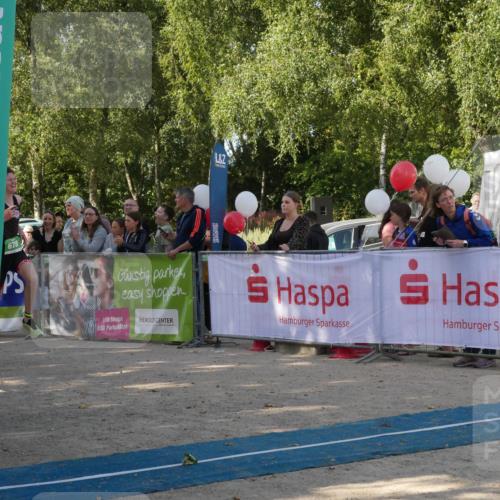07.09.2025 - 19. Norderstedt Triathlon Zöllner http://msf.ph/oto/8780697 07.09.2025 10:55:07 Ziel 678, 1143 meine-sportfotos.de