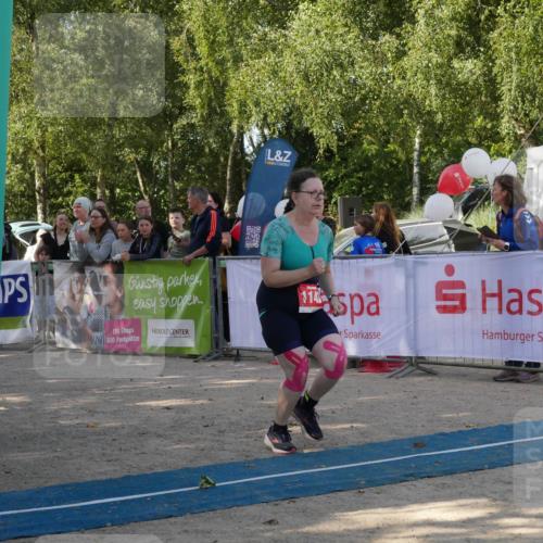 07.09.2025 - 19. Norderstedt Triathlon Zöllner http://msf.ph/oto/8780737 07.09.2025 10:55:10 Ziel 678, 1137, 1143 meine-sportfotos.de