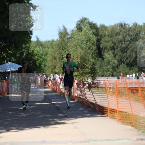 07.09.2025 - 19. Norderstedt Triathlon Michael Strokosch http://msf.ph/oto/8780742 07.09.2025 15:01:53 Laufen 872, 911, 1014 meine-sportfotos.de