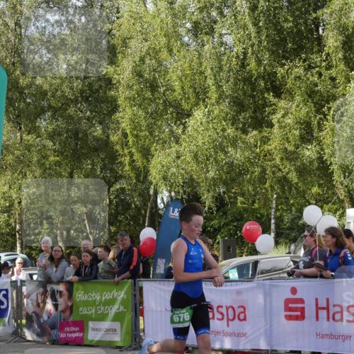 07.09.2025 - 19. Norderstedt Triathlon Zöllner http://msf.ph/oto/8780776 07.09.2025 10:55:20 Ziel 676 meine-sportfotos.de