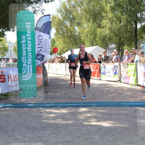 07.09.2025 - 19. Norderstedt Triathlon Zöllner http://msf.ph/oto/8780786 07.09.2025 12:51:31 Ziel 140, 1224 meine-sportfotos.de