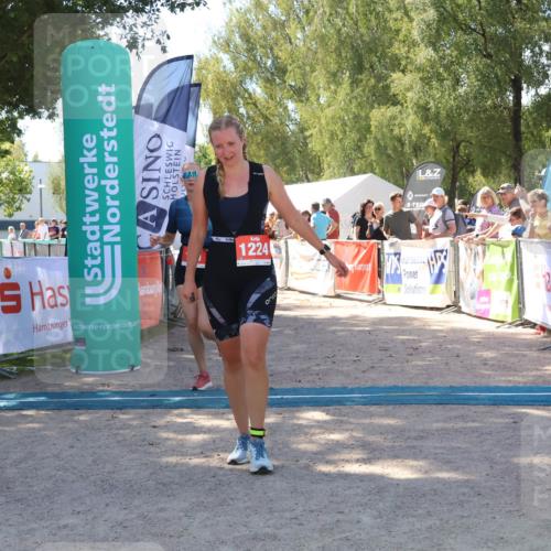 07.09.2025 - 19. Norderstedt Triathlon Zöllner http://msf.ph/oto/8780803 07.09.2025 12:51:32 Ziel 140, 1224 meine-sportfotos.de