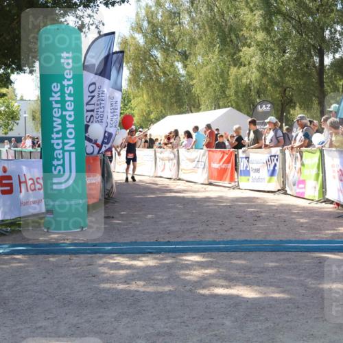 07.09.2025 - 19. Norderstedt Triathlon Zöllner http://msf.ph/oto/8780818 07.09.2025 12:51:52 Ziel 162, 163 meine-sportfotos.de