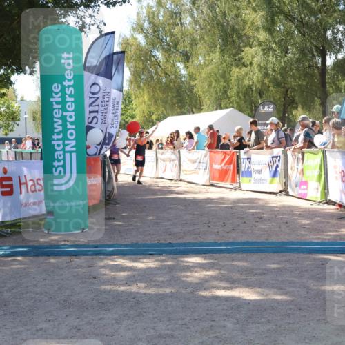 07.09.2025 - 19. Norderstedt Triathlon Zöllner http://msf.ph/oto/8780820 07.09.2025 12:51:52 Ziel 162, 163 meine-sportfotos.de