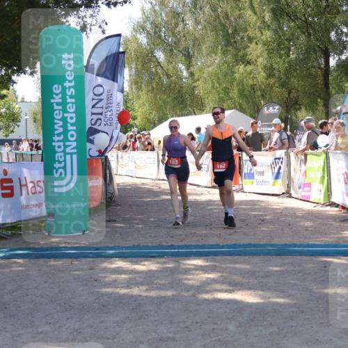 07.09.2025 - 19. Norderstedt Triathlon Zöllner http://msf.ph/oto/8780869 07.09.2025 12:51:56 Ziel 162, 163 meine-sportfotos.de