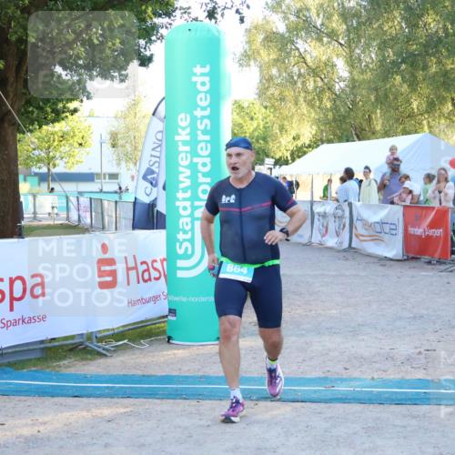 07.09.2025 - 19. Norderstedt Triathlon Zöllner http://msf.ph/oto/8780880 07.09.2025 17:37:13 Ziel 864, 929 meine-sportfotos.de