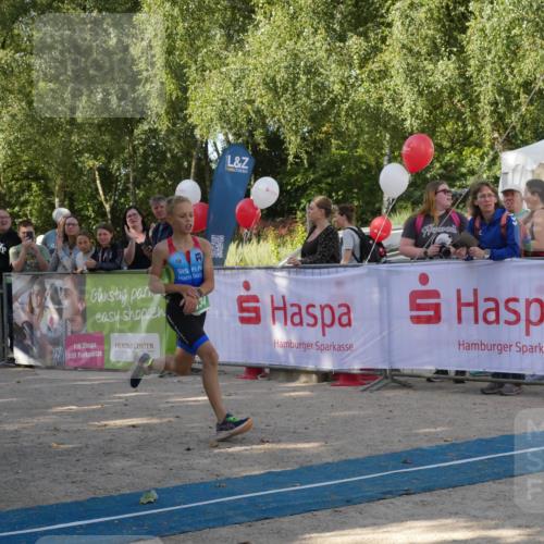 07.09.2025 - 19. Norderstedt Triathlon Zöllner http://msf.ph/oto/8780908 07.09.2025 10:56:03 Ziel 134, 637, 661, 680 meine-sportfotos.de