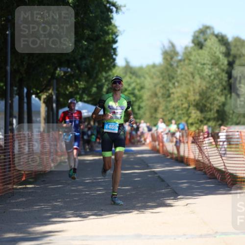 07.09.2025 - 19. Norderstedt Triathlon Michael Strokosch http://msf.ph/oto/8780932 07.09.2025 15:02:13 Laufen 366, 1041, 1421, 1469 meine-sportfotos.de