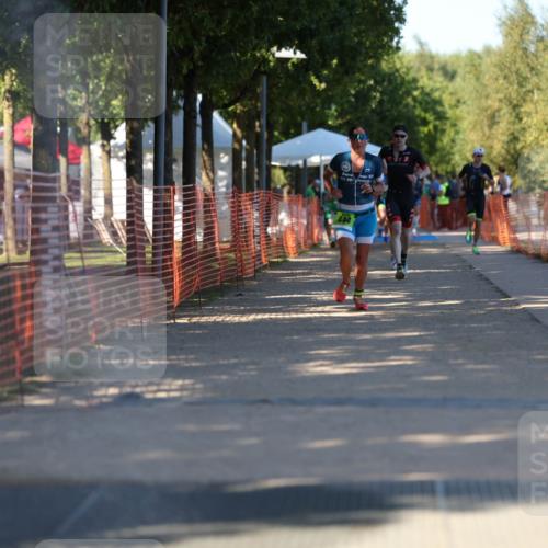 07.09.2025 - 19. Norderstedt Triathlon Michael Strokosch http://msf.ph/oto/8780938 07.09.2025 16:05:42 Laufen 444, 494, 523 meine-sportfotos.de
