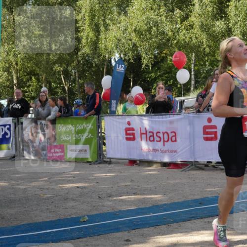 07.09.2025 - 19. Norderstedt Triathlon Zöllner http://msf.ph/oto/8781019 07.09.2025 10:56:30 Ziel 109, 114, 1150 meine-sportfotos.de