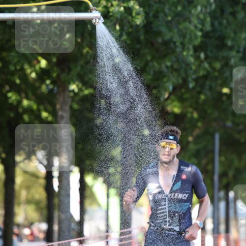 07.09.2025 - 19. Norderstedt Triathlon Michael Strokosch http://msf.ph/oto/8781027 07.09.2025 16:05:55 Laufen 416, 538, 1433 meine-sportfotos.de