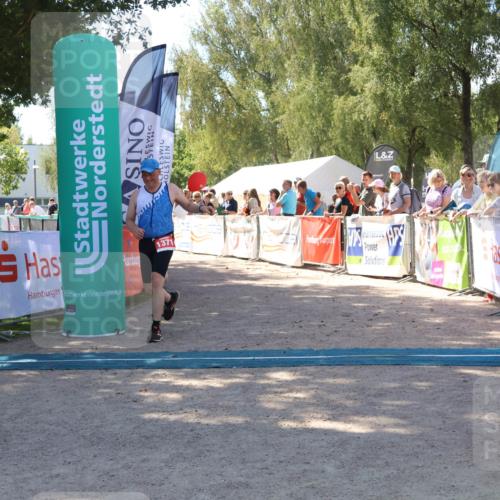 07.09.2025 - 19. Norderstedt Triathlon Zöllner http://msf.ph/oto/8781029 07.09.2025 12:52:56 Ziel 1371 meine-sportfotos.de