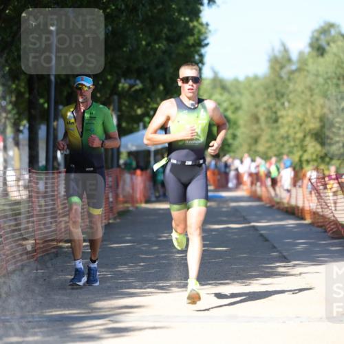 07.09.2025 - 19. Norderstedt Triathlon Michael Strokosch http://msf.ph/oto/8781041 07.09.2025 15:02:31 Laufen 1032 meine-sportfotos.de