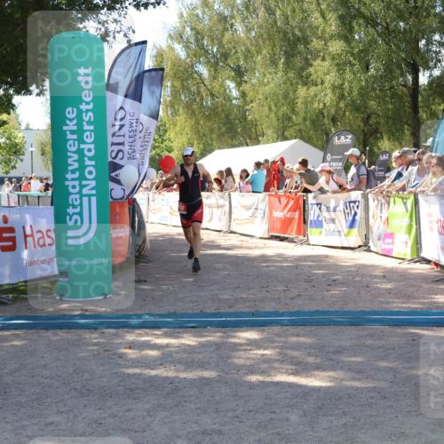 07.09.2025 - 19. Norderstedt Triathlon Zöllner http://msf.ph/oto/8781062 07.09.2025 12:53:10 Ziel 802, 1359 meine-sportfotos.de
