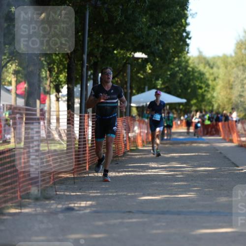 07.09.2025 - 19. Norderstedt Triathlon Michael Strokosch http://msf.ph/oto/8781095 07.09.2025 16:06:09 Laufen 550, 1470, 1484 meine-sportfotos.de