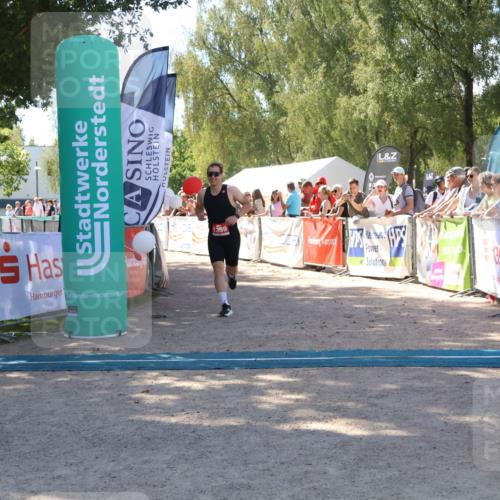07.09.2025 - 19. Norderstedt Triathlon Zöllner http://msf.ph/oto/8781111 07.09.2025 12:53:15 Ziel 802, 1359 meine-sportfotos.de