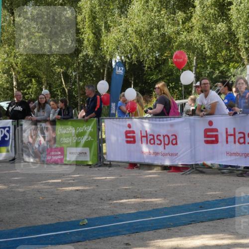 07.09.2025 - 19. Norderstedt Triathlon Zöllner http://msf.ph/oto/8781119 07.09.2025 10:56:46 Ziel 70, 76, 102 meine-sportfotos.de