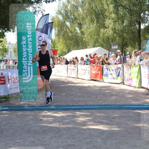 07.09.2025 - 19. Norderstedt Triathlon Zöllner http://msf.ph/oto/8781127 07.09.2025 12:53:16 Ziel 802, 1359 meine-sportfotos.de