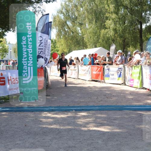 07.09.2025 - 19. Norderstedt Triathlon Zöllner http://msf.ph/oto/8781146 07.09.2025 12:53:47 Ziel 1350 meine-sportfotos.de