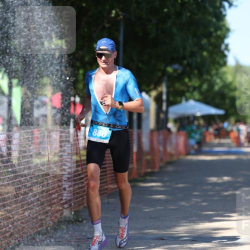 07.09.2025 - 19. Norderstedt Triathlon Michael Strokosch http://msf.ph/oto/8781148 07.09.2025 15:10:06 Laufen 363, 880, 1010, 1013 meine-sportfotos.de