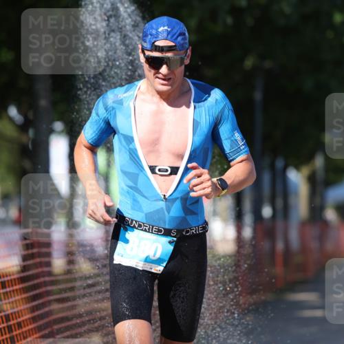 07.09.2025 - 19. Norderstedt Triathlon Michael Strokosch http://msf.ph/oto/8781177 07.09.2025 15:10:08 Laufen 363, 880 meine-sportfotos.de