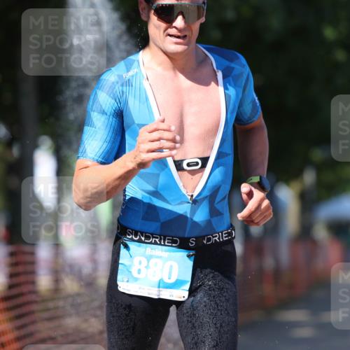07.09.2025 - 19. Norderstedt Triathlon Michael Strokosch http://msf.ph/oto/8781185 07.09.2025 15:10:08 Laufen 363, 880 meine-sportfotos.de