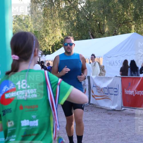 07.09.2025 - 19. Norderstedt Triathlon Zöllner http://msf.ph/oto/8781190 07.09.2025 17:38:38 Ziel 466, 924 meine-sportfotos.de