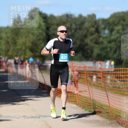 07.09.2025 - 19. Norderstedt Triathlon Michael Strokosch http://msf.ph/oto/8781201 07.09.2025 15:10:44 Laufen 420, 1462 meine-sportfotos.de