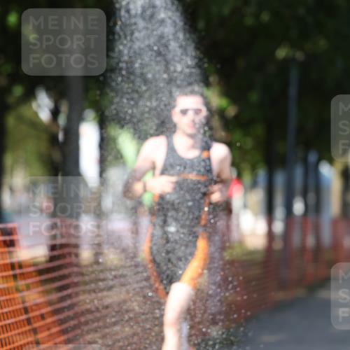 07.09.2025 - 19. Norderstedt Triathlon Michael Strokosch http://msf.ph/oto/8781220 07.09.2025 15:10:58 Laufen 1002 meine-sportfotos.de