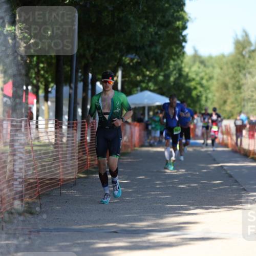 07.09.2025 - 19. Norderstedt Triathlon Michael Strokosch http://msf.ph/oto/8781241 07.09.2025 15:11:11 Laufen 1016 meine-sportfotos.de