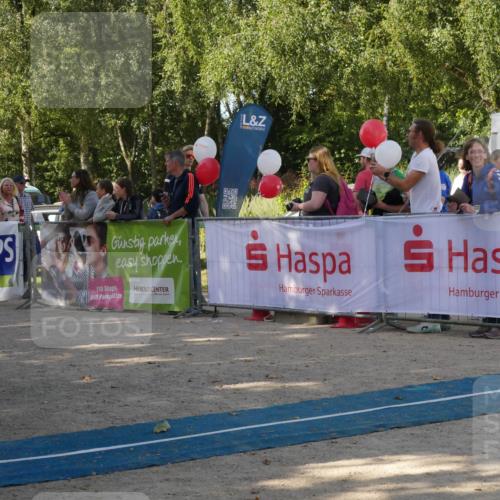 07.09.2025 - 19. Norderstedt Triathlon Zöllner http://msf.ph/oto/8781260 07.09.2025 10:57:36 Ziel 58, 125, 126, 636 meine-sportfotos.de