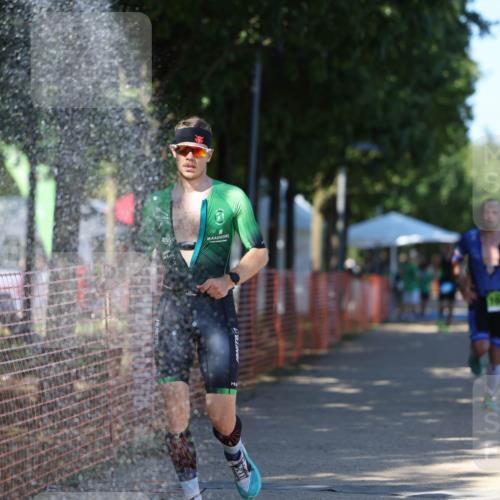07.09.2025 - 19. Norderstedt Triathlon Michael Strokosch http://msf.ph/oto/8781273 07.09.2025 15:11:13 Laufen 1012, 1016 meine-sportfotos.de