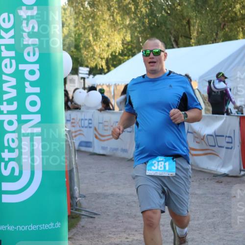 07.09.2025 - 19. Norderstedt Triathlon Zöllner http://msf.ph/oto/8781277 07.09.2025 17:39:17 Ziel 381 meine-sportfotos.de
