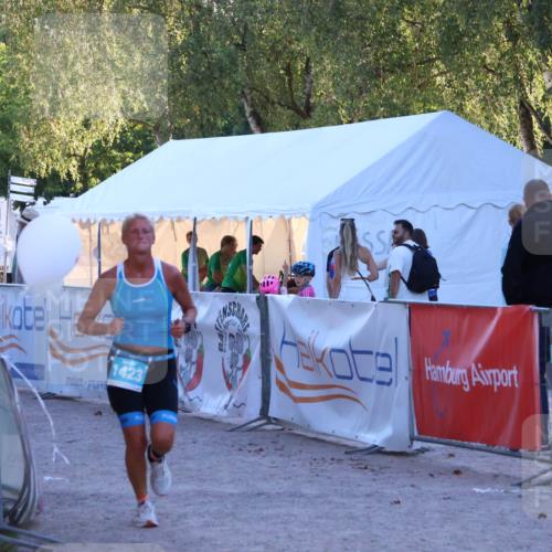 07.09.2025 - 19. Norderstedt Triathlon Zöllner http://msf.ph/oto/8781325 07.09.2025 17:42:38 Ziel 1423 meine-sportfotos.de