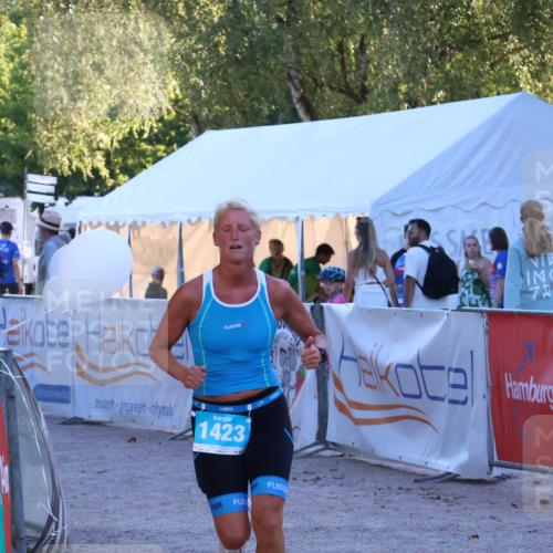 07.09.2025 - 19. Norderstedt Triathlon Zöllner http://msf.ph/oto/8781340 07.09.2025 17:42:39 Ziel 1423 meine-sportfotos.de