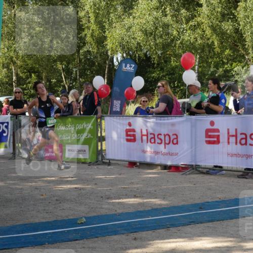 07.09.2025 - 19. Norderstedt Triathlon Zöllner http://msf.ph/oto/8781347 07.09.2025 10:57:47 Ziel 125, 669, 1125 meine-sportfotos.de