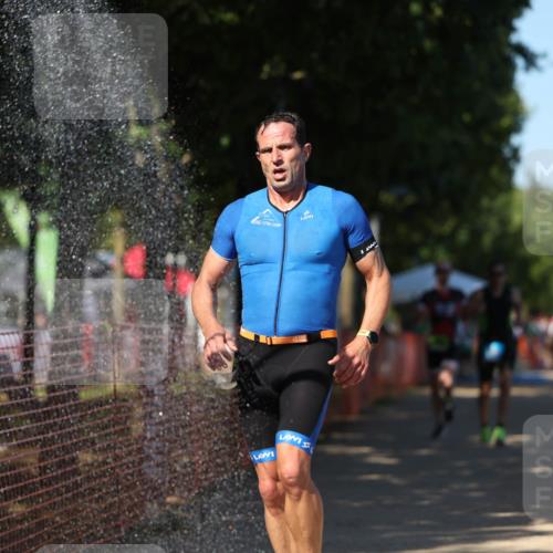 07.09.2025 - 19. Norderstedt Triathlon Michael Strokosch http://msf.ph/oto/8781375 07.09.2025 15:11:20 Laufen 888, 979, 985, 1012 meine-sportfotos.de