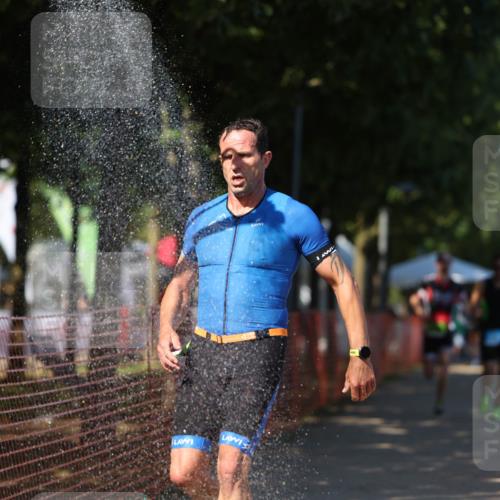 07.09.2025 - 19. Norderstedt Triathlon Michael Strokosch http://msf.ph/oto/8781379 07.09.2025 15:11:20 Laufen 888, 979, 985, 1012 meine-sportfotos.de