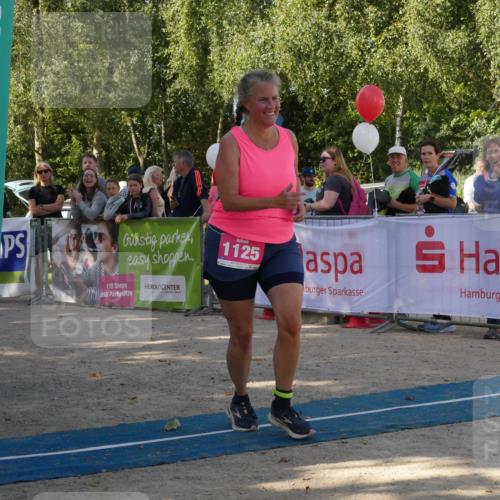 07.09.2025 - 19. Norderstedt Triathlon Zöllner http://msf.ph/oto/8781388 07.09.2025 10:57:50 Ziel 655, 669, 1125 meine-sportfotos.de