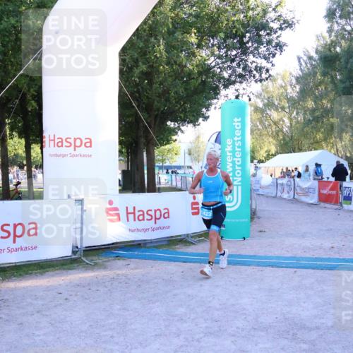 07.09.2025 - 19. Norderstedt Triathlon Zöllner http://msf.ph/oto/8781392 07.09.2025 17:42:41 Ziel 1423 meine-sportfotos.de